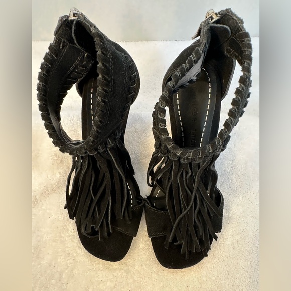 Chinese Laundry Fringe Zipper Heel Size5.5 New W/Out Tags. Never worn - Picture 3 of 9